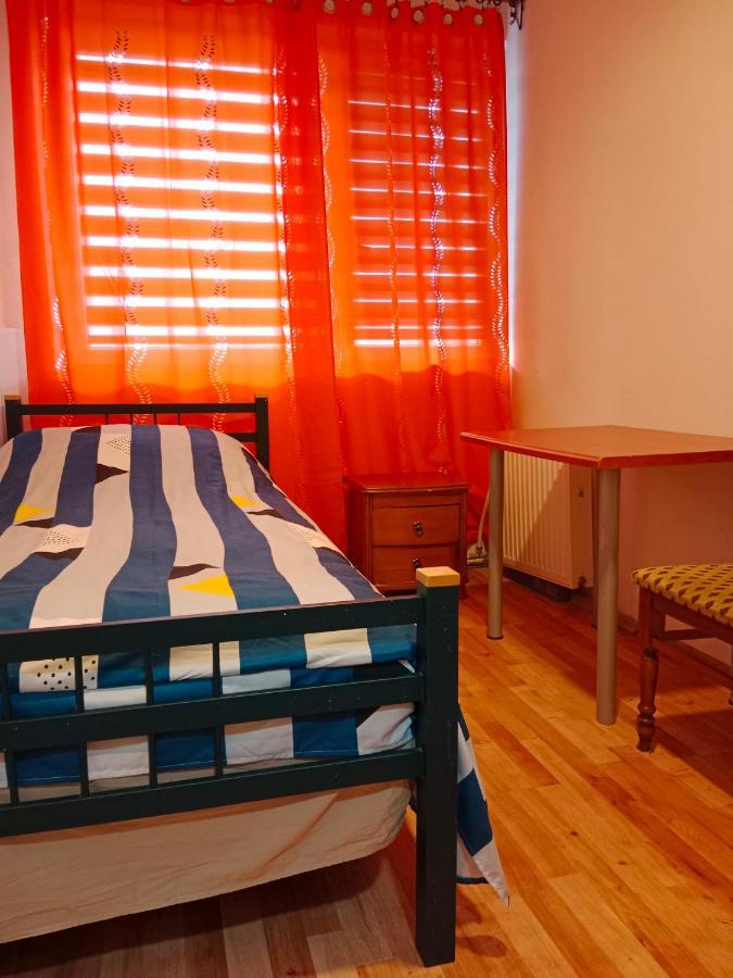 La Madriguera Bed & Breakfast Рашин Екстериор снимка